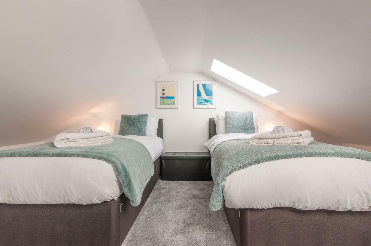 Апартаменты Pure B - Exceptional Views Of Tamar & Royal William Yard With Free Parking & Wifi Плаймаут Экстерьер фото